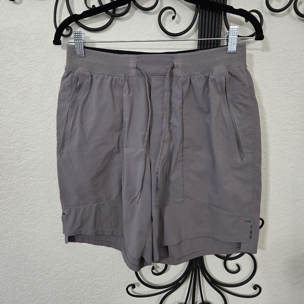 LULULEMON License To Train Shorts | M